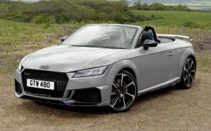 Audi TT RS Roadster 2019 года (UK)